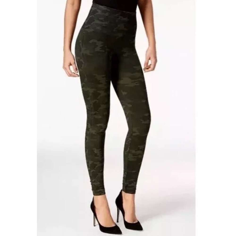 Spanx Look At Me Now High Waisted Seamless Green Camo Leggings‎ Size Small New